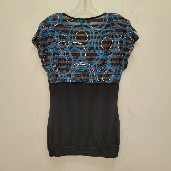 L8teR Sublimated Ruffle Tunic Top - Picture 3 of 11